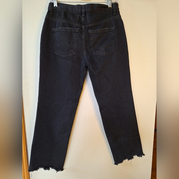 NWOT We The Free Maggie Cropped Jeans. Button fly. Distressed.  Womens size 26 - Picture 8 of 8
